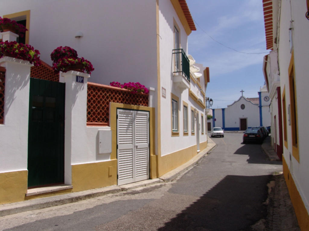 Casa Do Adro Da Igreja Turismo De Habitacao Hotel Vila Nova de Milfontes Exterior foto