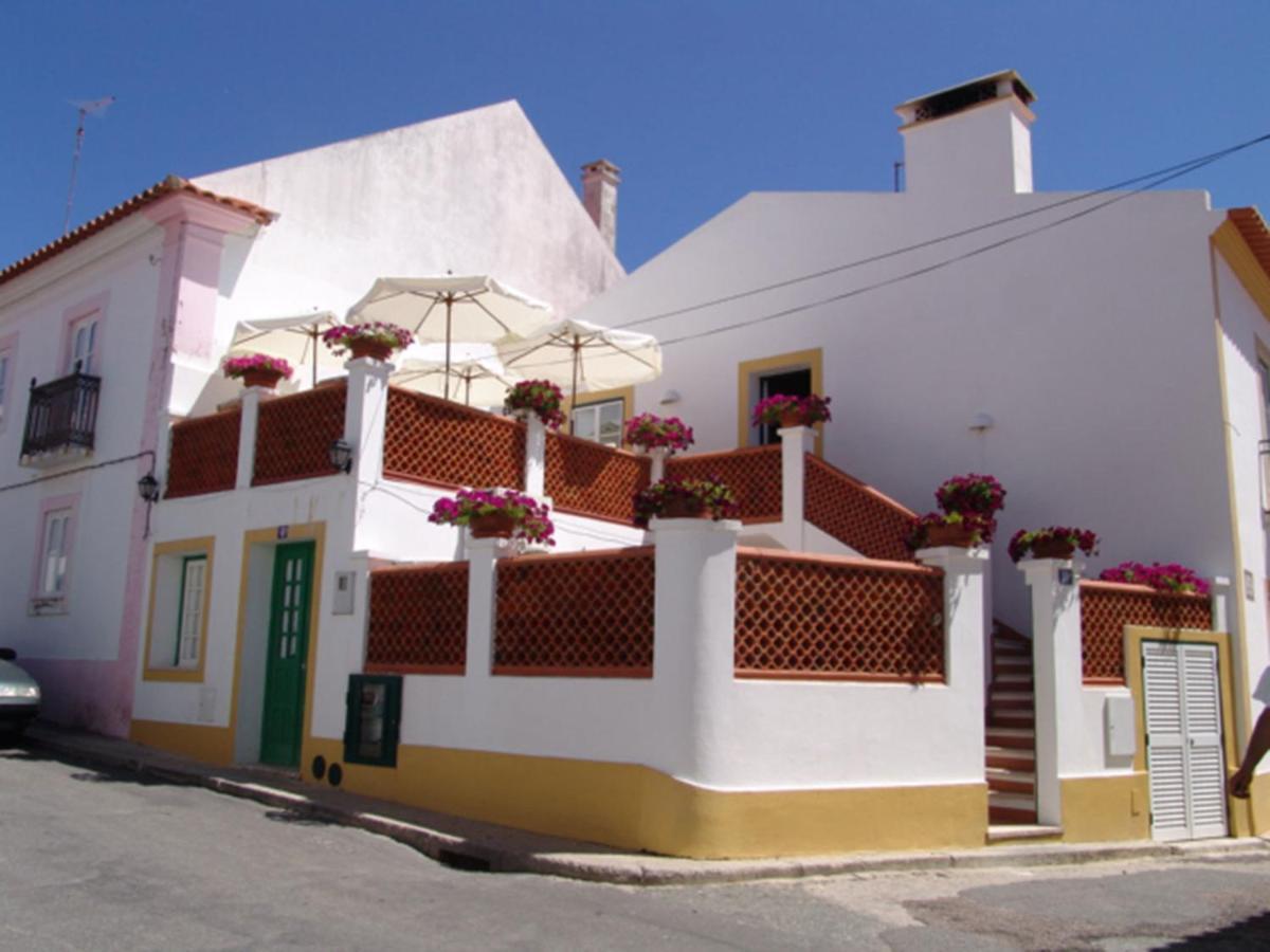 Casa Do Adro Da Igreja Turismo De Habitacao Hotel Vila Nova de Milfontes Exterior foto